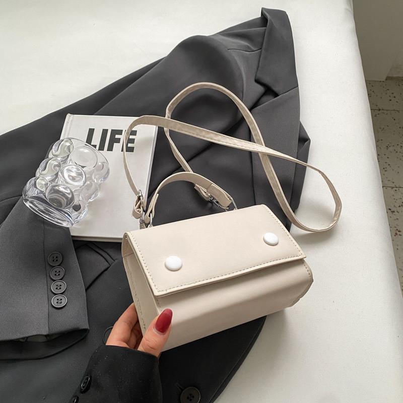 Stylish And Trendy Women's Shoulder Bag Chic Small Square Bag For Autumn Fashion