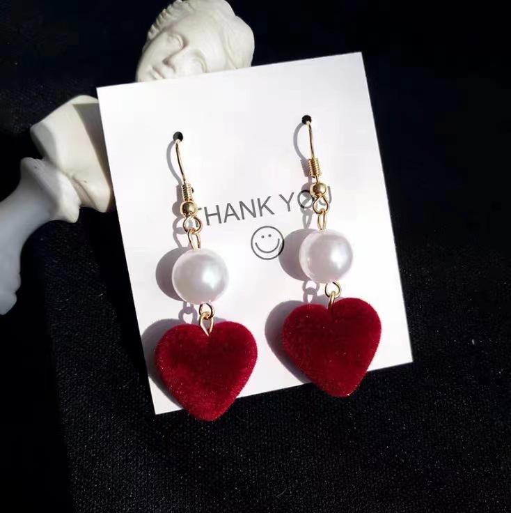 Earrings Temperament Celebrity Earrings Small Fragrant Wind Earrings High-End Plush Hairball Earrings Women