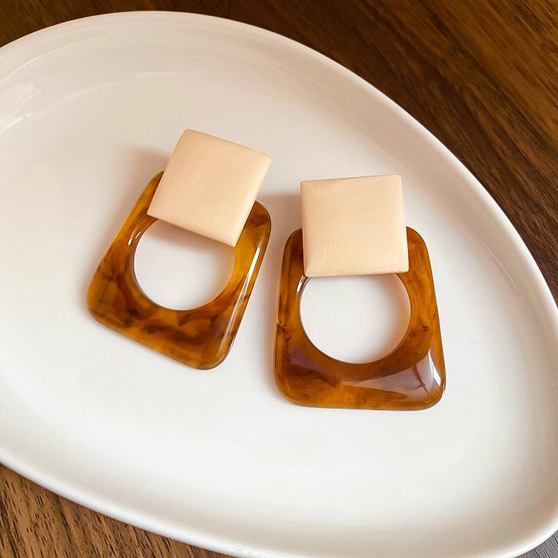 Silver Needle Geometric Irregular Resin Y2K Earrings - Retro Stud Ear Accessories for Women