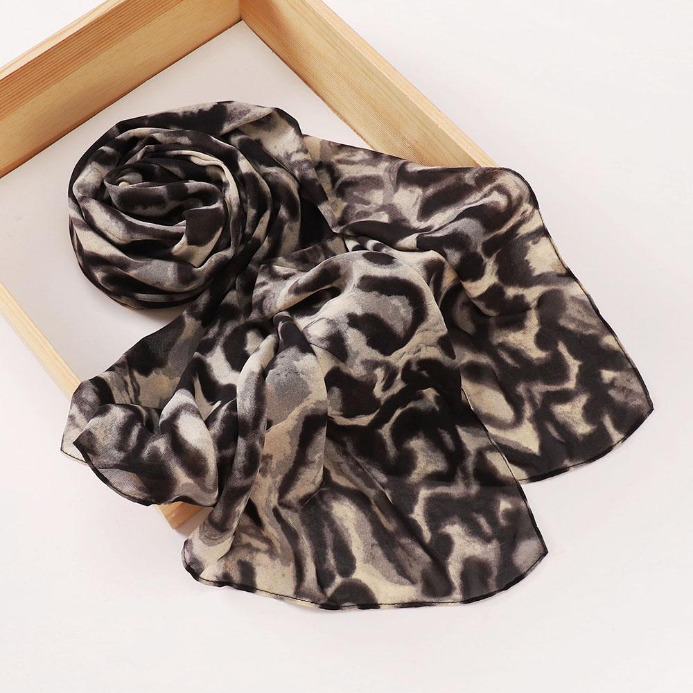 Hot Sale Leopard Print Chiffon Hijab Muslim Women Scarf Breathable Malaysian Headscarf Wraps Shawls Tudung Bawal