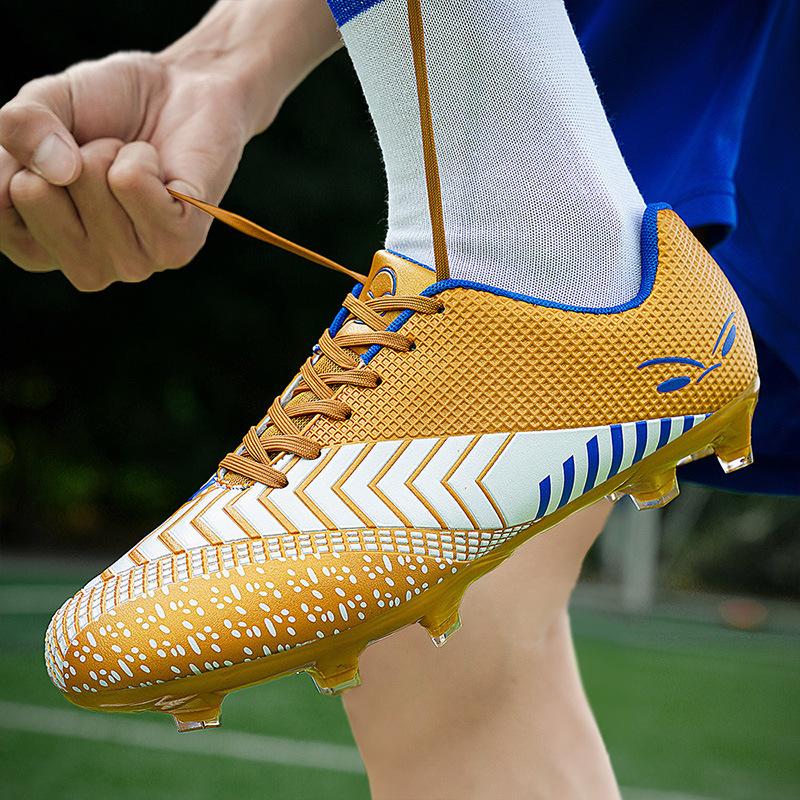 2025 New Men's Low Top Spiked Soccer Boots Youth Student Competition Light Training Sports Sneakers