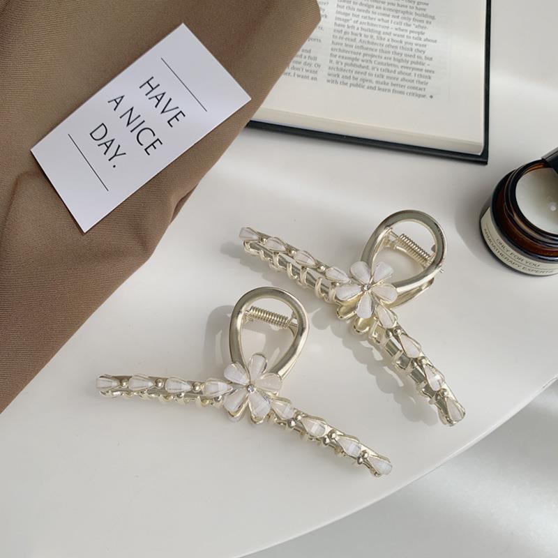 Snowflake Stone Flower Grab Clip Hair Grab Shark Clip Hairpin Hair Accessories Temperament Hairpin Hair Disc On the Back of the Head