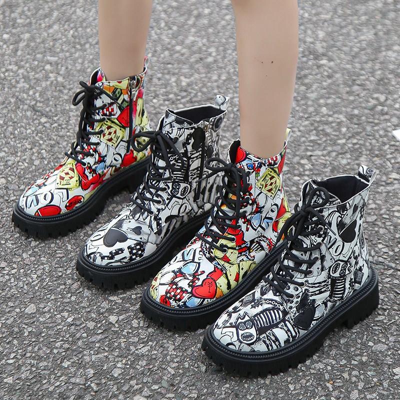 2024 new autumn and winter Martin boots European and American large-size graffiti women's boots printed cartoon lace-up pattern leather boots children