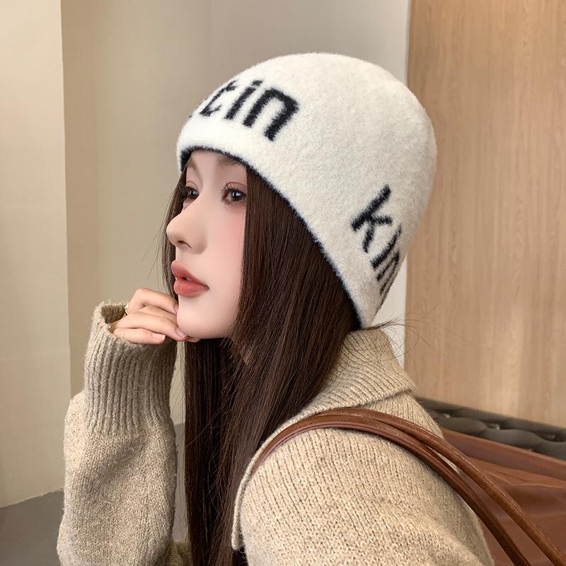 Spring and Autumn Warm Baotou Letter Versatile Wool Knitted Hat Female