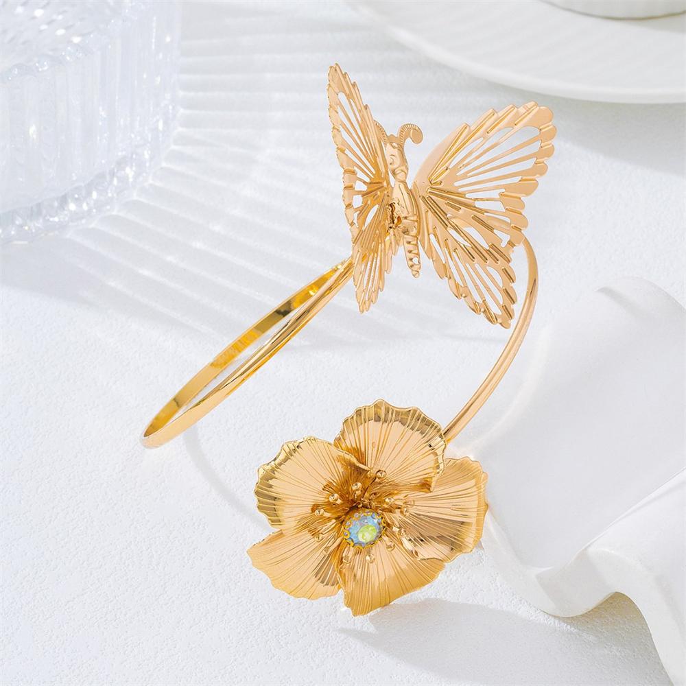 Design Sense Hollow Butterfly Flower Open Cuff Armband for Women Trendy Leaf Floral Geometric Arm Bracelet Party Body Jewelry