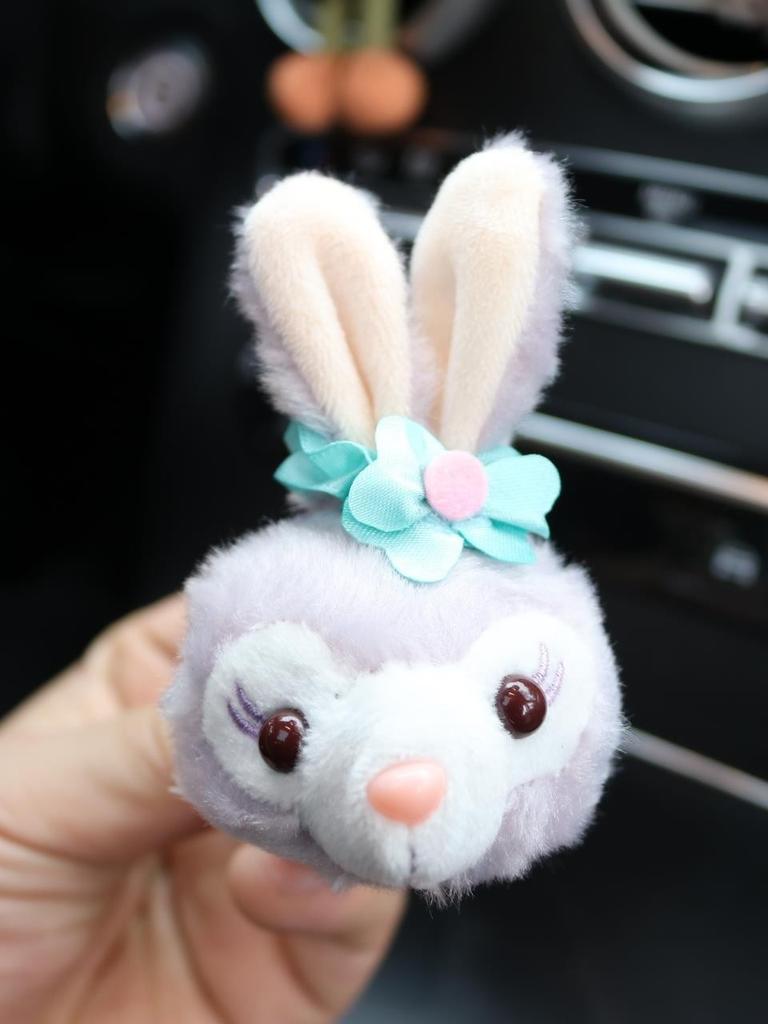 Cute Cartoon Car Air Vent Aromatherapy Clip Decorative Interior Car Accessory