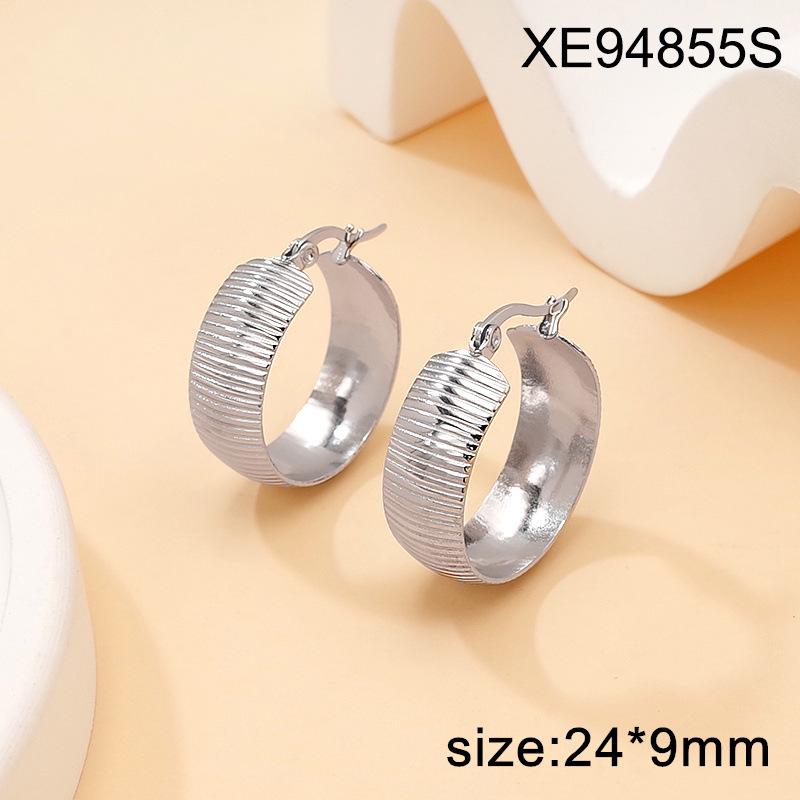 18K Gold Plated Titanium Steel Earrings for Women: High-End Luxury European & American Style Ear Cuffs