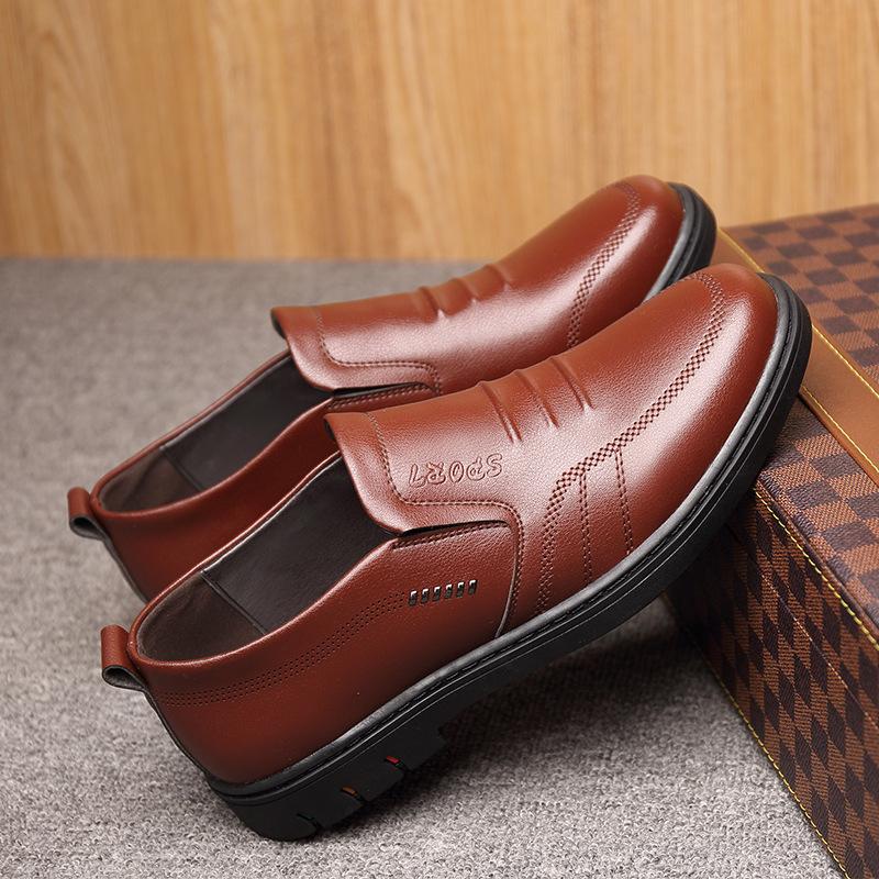 

Зимние новые мужские повседневные кожаные туфли с низким верхом повседневные туфли обувь для молодых мужчин кожаная обувь 44 коричневый