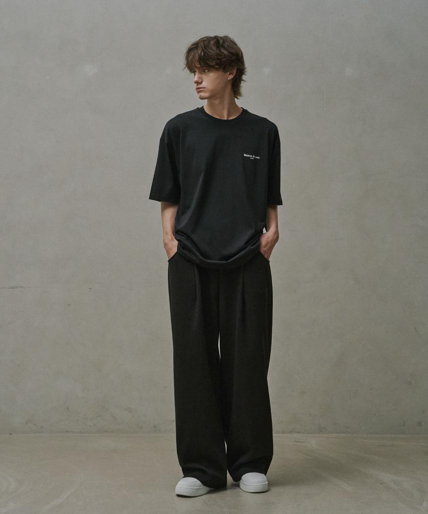 Mejongdeunua Noir Wide Sweat Pants