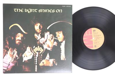 Płyta LP ELECTRIC LIGHT ORCHESTRA - Light Shines On EMS50105 EMI 1983 Japonia Rock Używana
