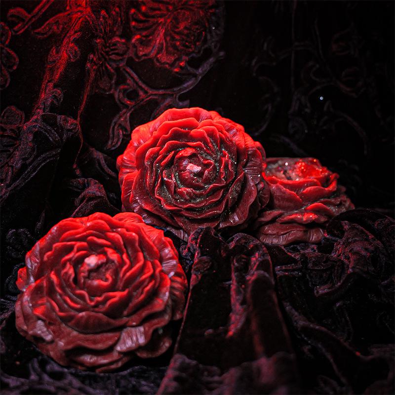 Low-Temp Mood Candles: Beginner & Skin-Friendly, Aromatherapy with Rose & Peony Scents, Dark Gothic Handmade Design for Couples