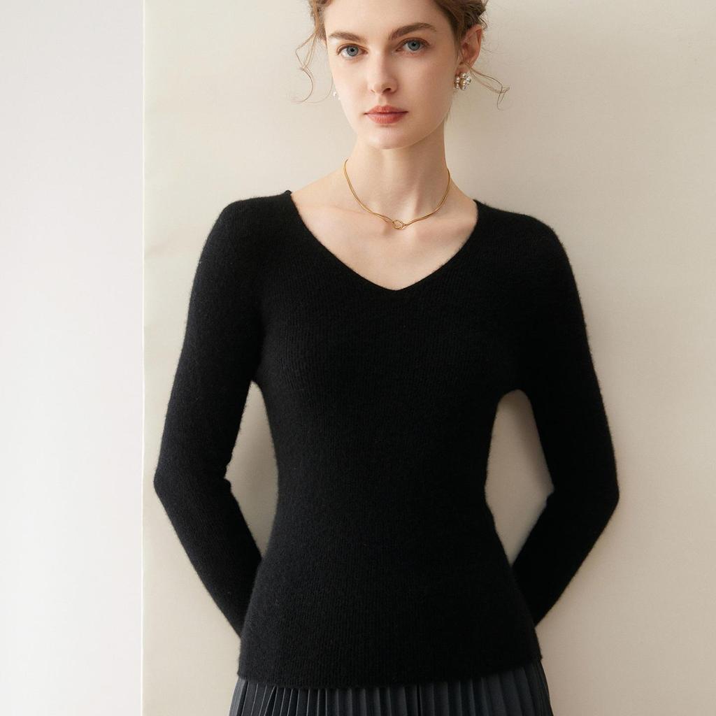 Women's Seamless V-Neck Ribbed Cashmere Sweater - Slim Fit Base Layer for Autumn/Winter