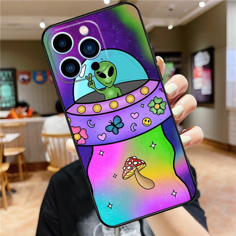 Aesthetics Cartoon Alien Space Phone Case For iPhone 15 13 12 11 14 Pro Max Mini X XR XS Max SE 2020 2022 7 8 15 Plus Cover