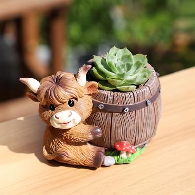 Highland Cow Planter Cute Cartoon Cattle Resin Plant Pot Rustic Animal Flower Pot with Drainage Hole for Outdoor Indoor Backyard