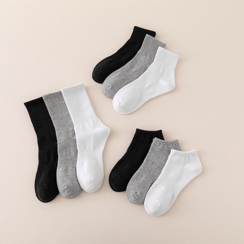 Men's and Women's Breathable Cotton Socks - Summer Short & Mid-Tube, Sweat-Absorbent, Sports & Casual, Small White Socks