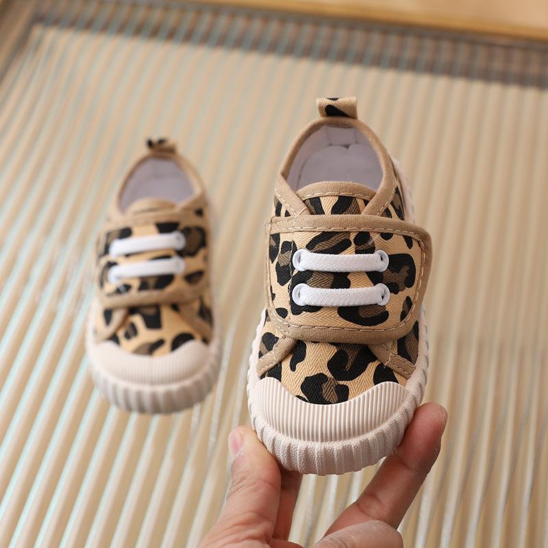 Kids' Soft Canvas Velcro Sneakers - Low Top, White, Spring/Autumn