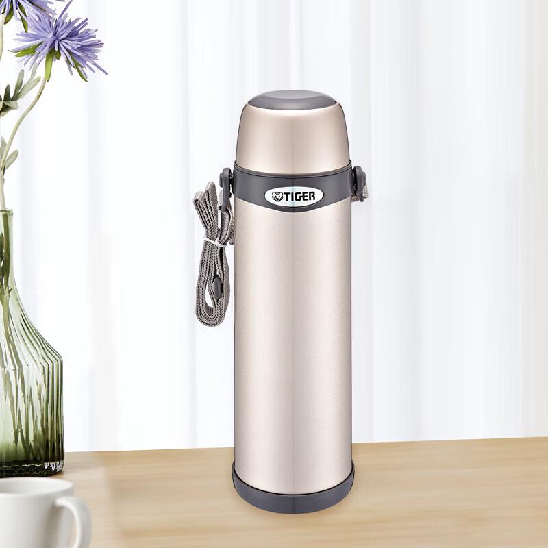 

TIGER 1L Stainless Steel Vacuum Flask with Shoulder Strap
