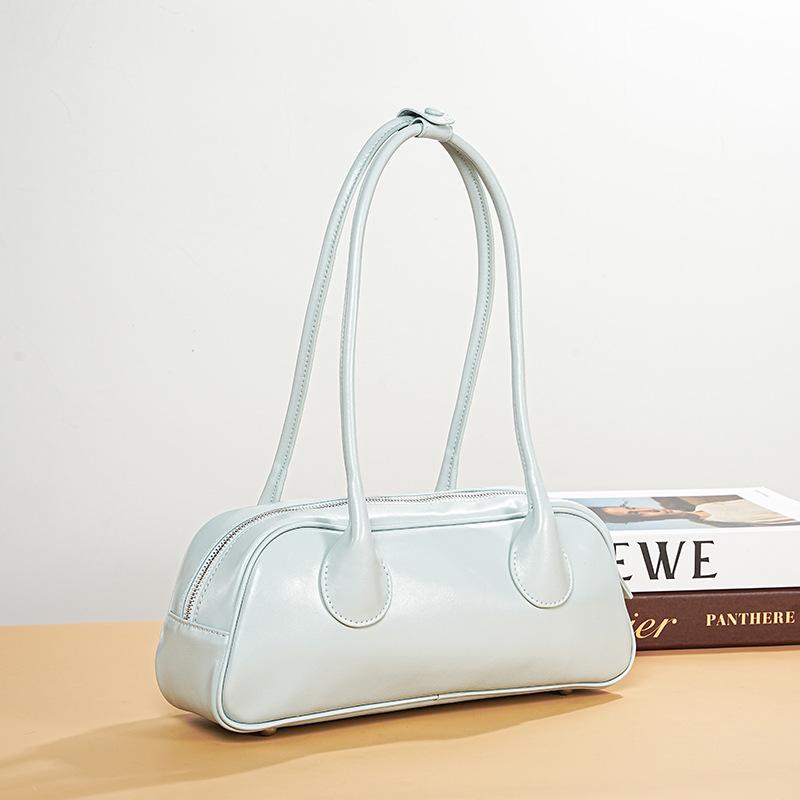 

Красная коровья кожа, большая вместимость, премиальная сумка через плечо, сумка-багет, новая премиальная сумка подмышку из натуральной кожи