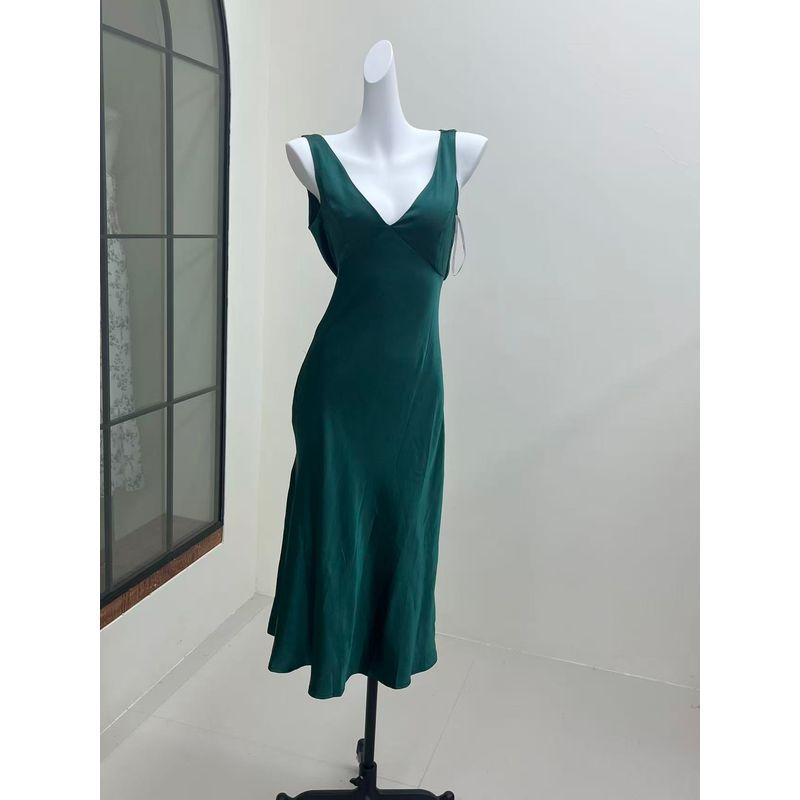 Oumei Blogger's Beloved Oumei Single Satin Lulus Vertical Cutting V-neck Temperament Slim dress Long dress