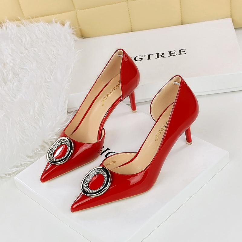 Fashion European And American Banquet High Heels Slim Heels Shiny Patent Leather Shallow Mouth Pointed Toe Shining Rhinestone High Heels