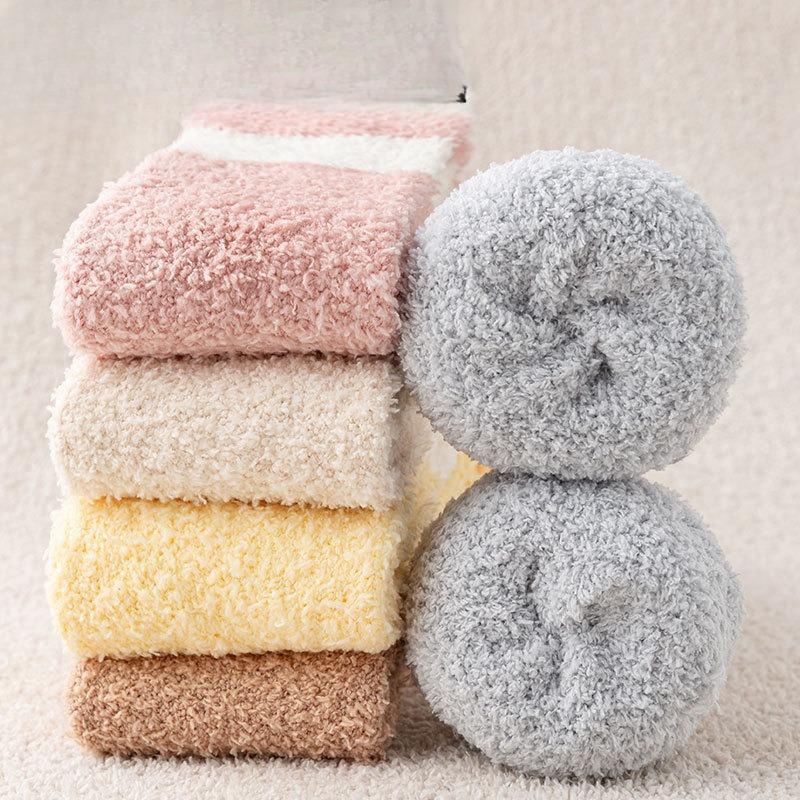 Thickened Long Coral Fleece Sleeping Socks for Women, Warm Fleece Postpartum Socks and Fleece Calf Home Socks for Autumn and Winter