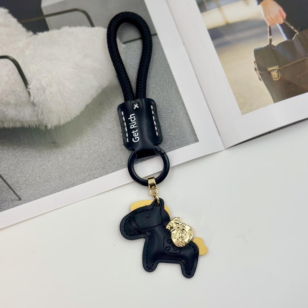 Instant Rich Cowhide Creative Exquisite Simple Couple Gift Cute Bag Pendant Car Keychain