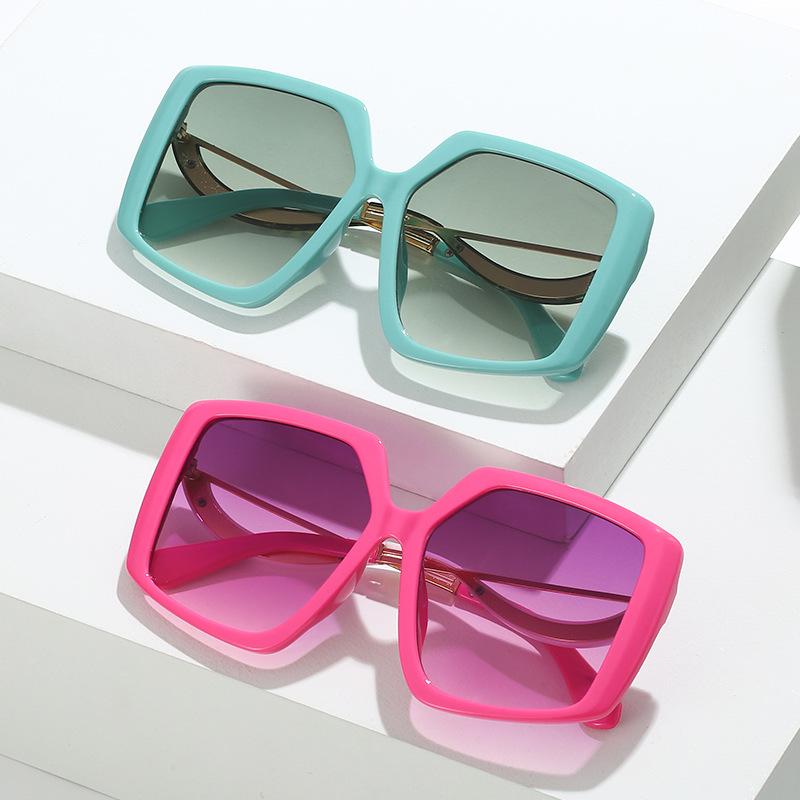 Luxury Square Sunglasses Women Brand Designer Sun Glasses Ladies Large Retro Black Eyeglasses