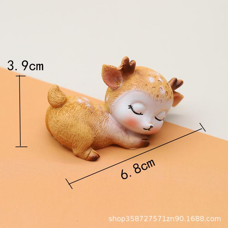 

Милая и беззаботная фигурка оленя, микро-ландшафтная декорация, изделие из смолы, настольное украшение для офиса, автомобиля, песочницы, небольшой сувенир, подарок