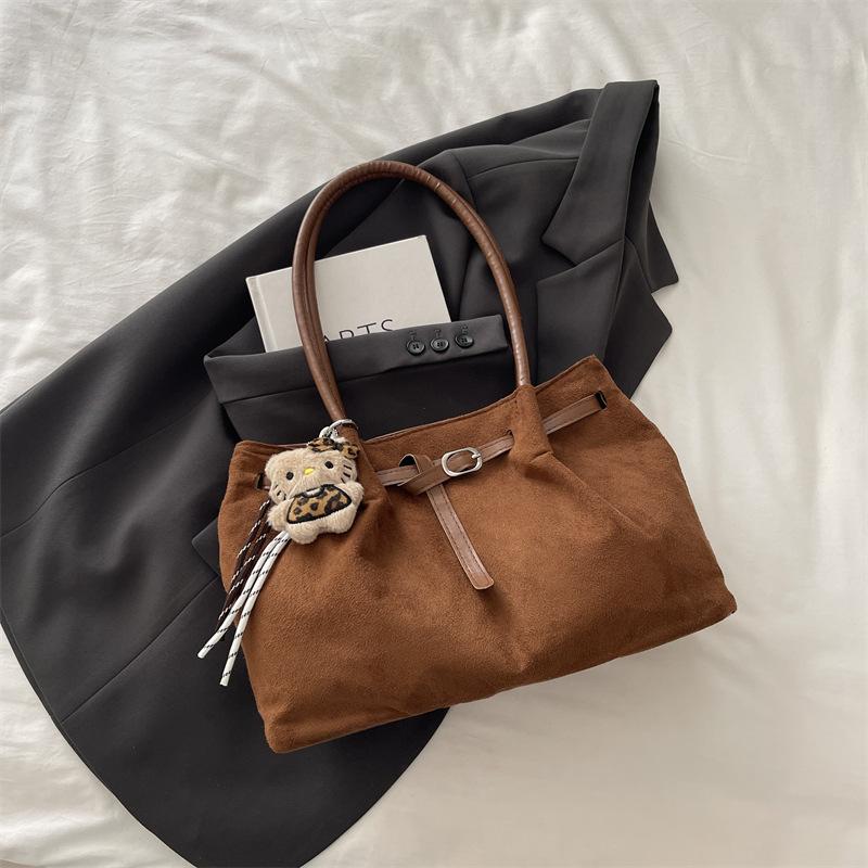 Fashion and casual large-capacity suede tote bag, autumn and winter new commuter high-end shoulder women's bag