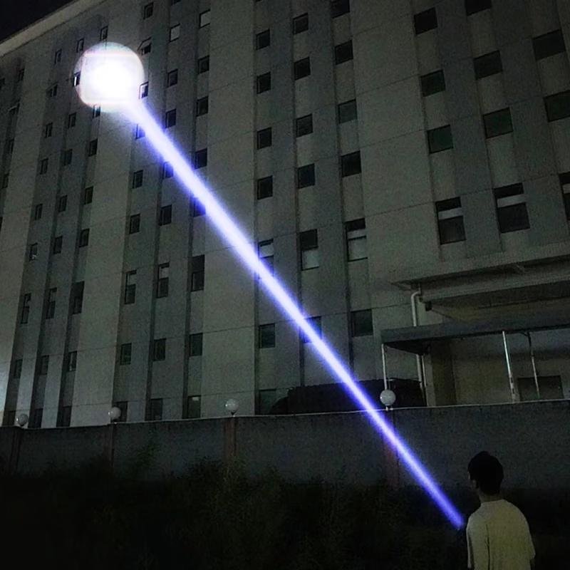 WIDE AWAKE P90 Quad-Core LED Rechargeable Flashlight