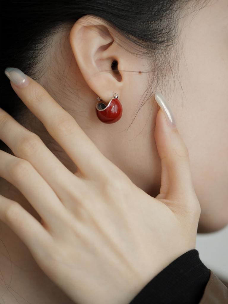 New red light bubble red bean ear buckle women's earrings niche design trendy high-end cold wind earrings women