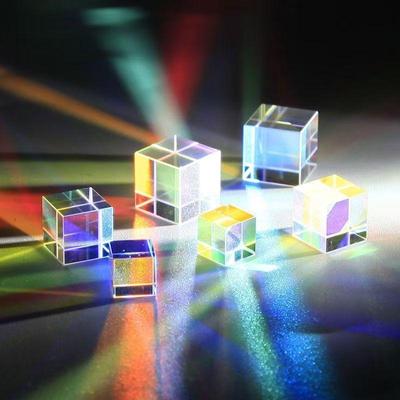 Cubo Magico Ottico 3D CMY Prisma di Cristallo Esagonale 15/20mm Prisma Colore Giocattolo Creativo per Sollievo dallo Stress per Ufficio Scrivania Uso Fotografico