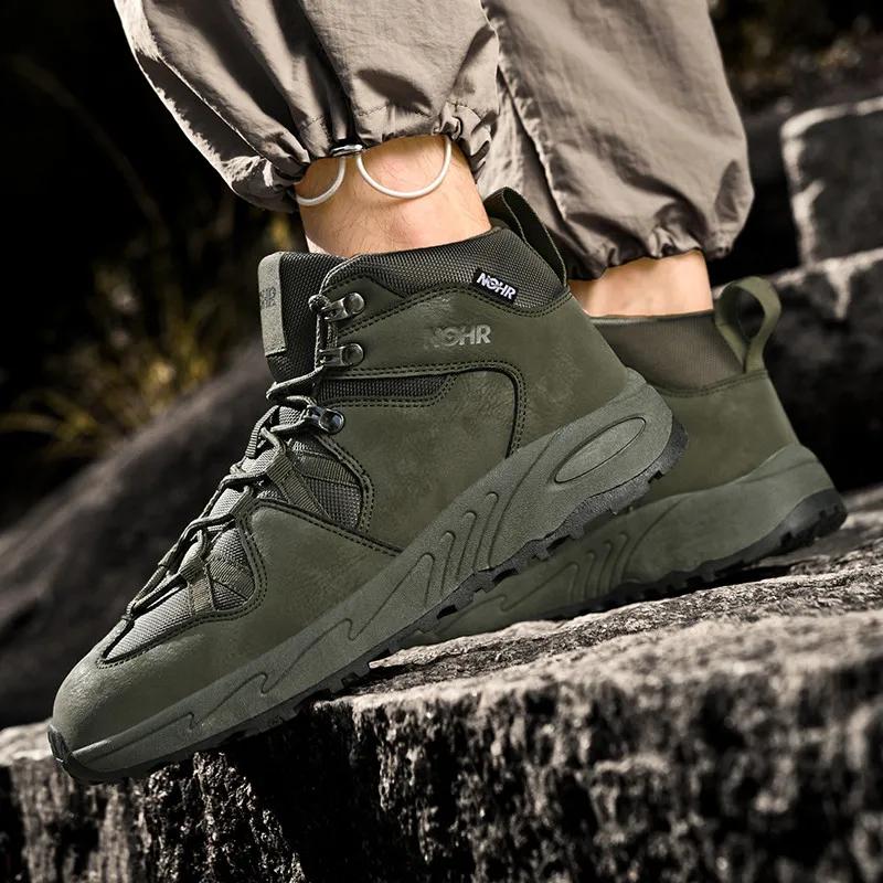 Fashion Large outdoor hiking shoes ultra light tactical boots desert boots breathable anti slip wear-resistant professional hiking shoes