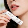 Nährender Kokos-Lippenbalsam mit feuchtigkeitsspendenden Eigenschaften für die tägliche Pflege