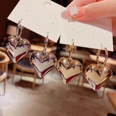 High-End Personalized Heart Earrings: 2025 Niche Design for Women