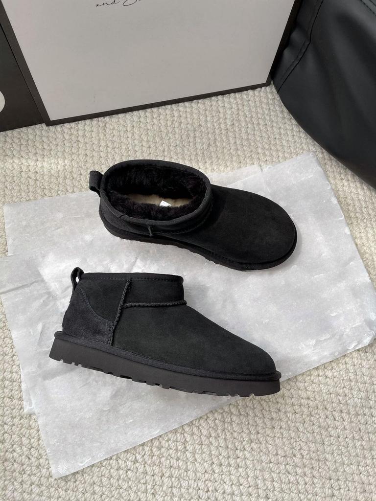 Snow boots women's Henan Sangpo fur integrated short tube flat-bottomed wool velvet thermal cotton shoes Snow cotton 2025 winter