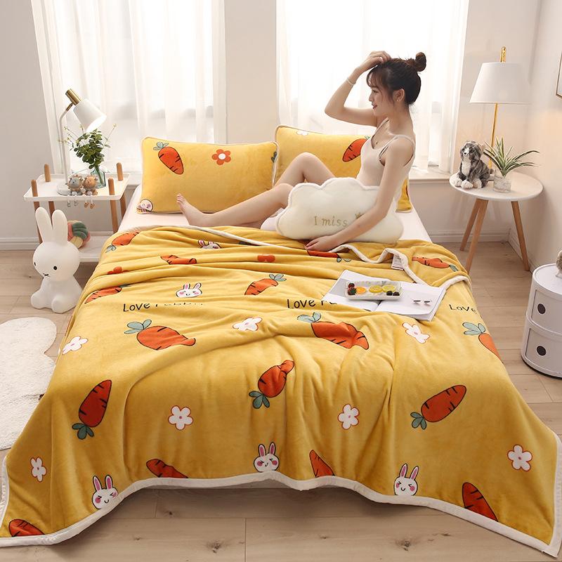 

Cute Thick Warm Milk Fleece Checkered Blanket Office Sofa Nap Air Conditioner Quilt Coral Fleece Bed Sheets for All Seasons 100x120cm