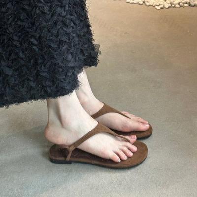 Summer Woman Slipper 2026 New Roman Flat Bottom Sandals Outdoor Clamp Toe Beach Shoes Comfortable Seaside Vacation Flip Flops