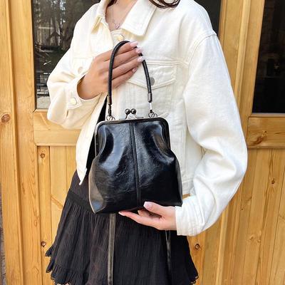 Sac à bandoulière rétro à clip 2025: Sac à main polyvalent pour femme et porte-téléphone pour des déplacements élégants