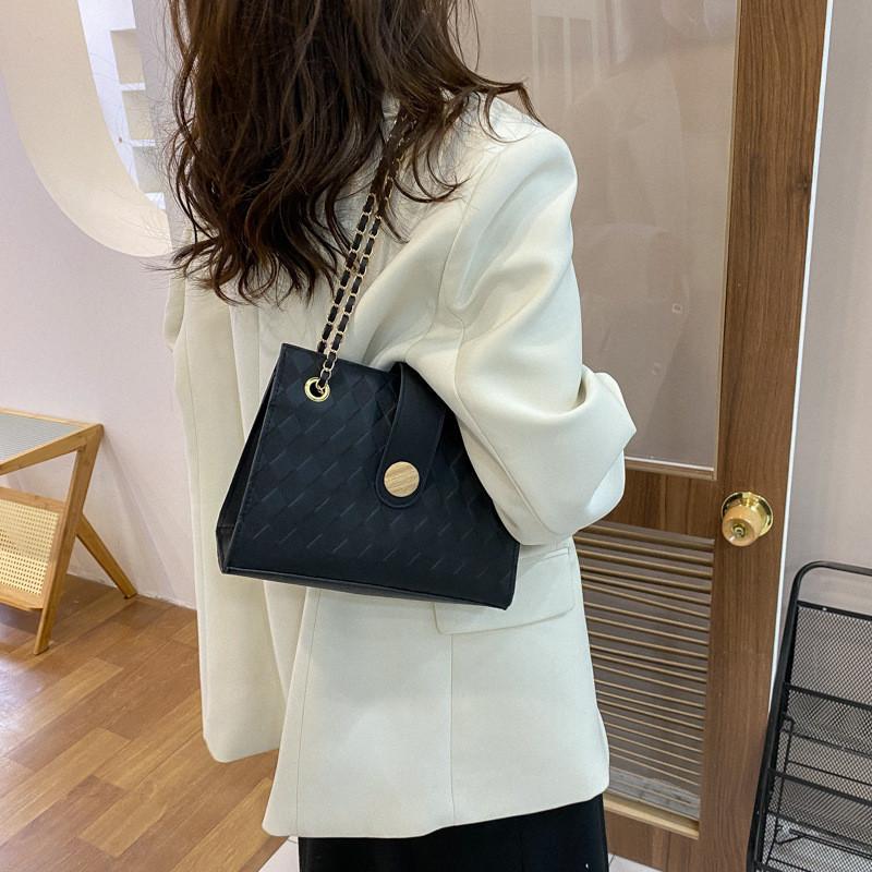 Fashionable Vintage Pattern Chain Shoulder Bag Versatile Pu Leather Crossbody Bag