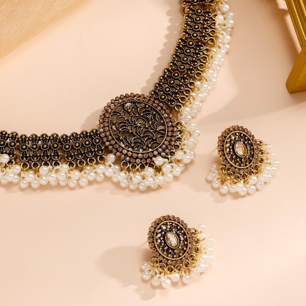 Imitation Pearl Retro Jewelry Set Luxury Choker Necklace Set Rhinestone Necklace Earrings  Wedding