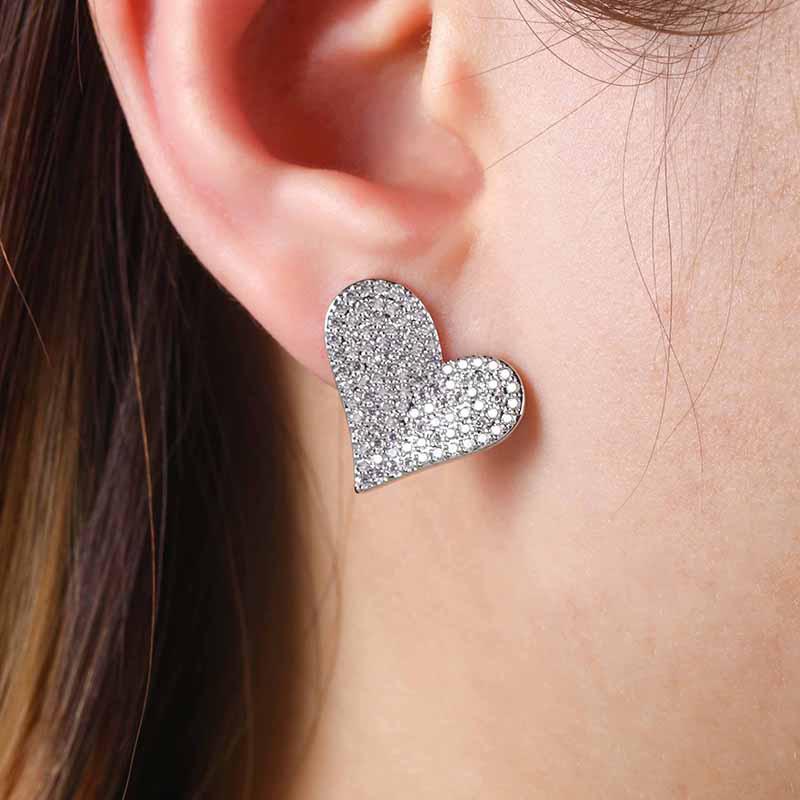 Micro Inlaid Sweet Heart Earrings Are Fashionable, Elegant, Hypoallergenic, Niche Design, Trendy Earrings