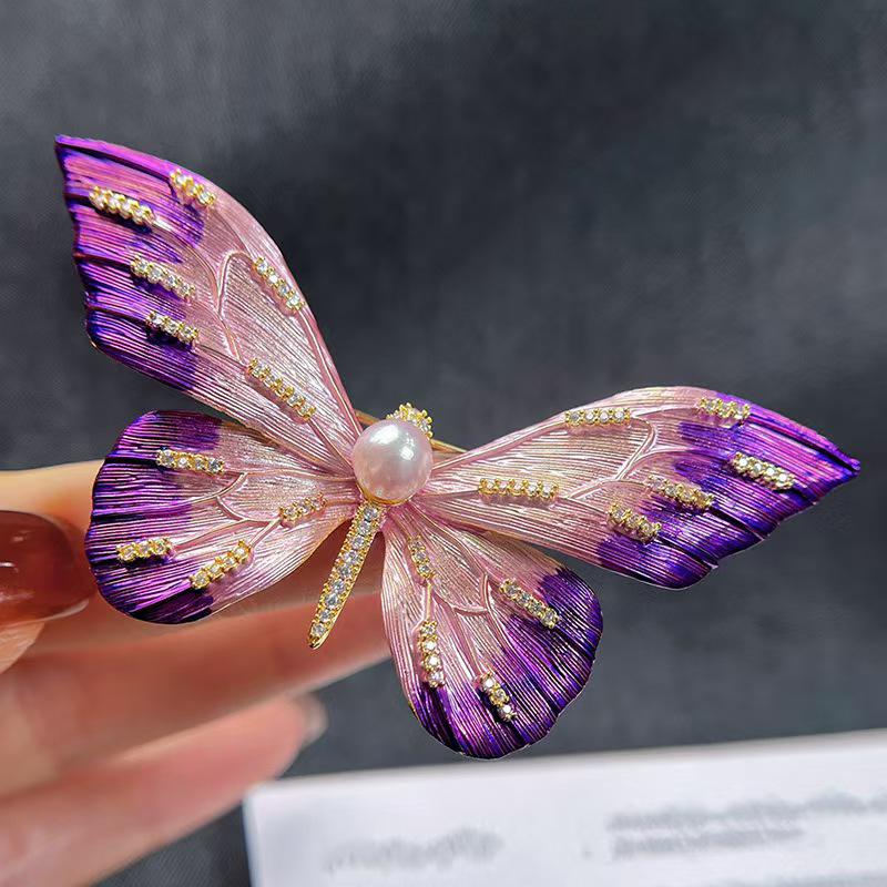 Exquisite Butterfly Rhinestone Brooch - Versatile 3D Floral Alloy Accessory for Women