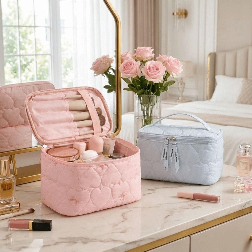 Large Capacity Women  Makeup Bag Heart Print Cosmetics  Storage Bag  Lipstick Skincare