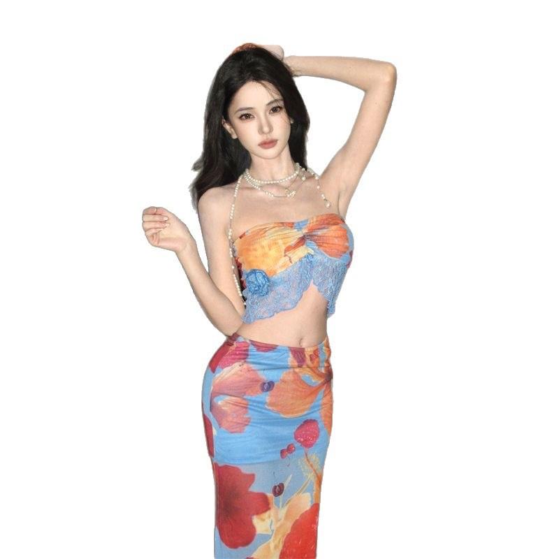 Womens Retro Vacation Swimwear Set With Lace Trim Halter Neck Top High-Slit Skirt Plus Size Friendly