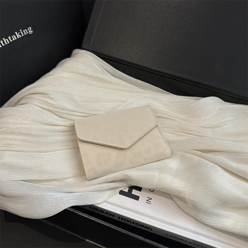 

Women Luxury Short Wallet Portable Bifold Multi-Function Credit Card Holder Clutch Coin Purse Lightweight Wear-resistant Bags