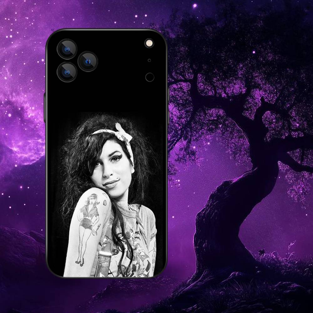 Amy Winehouse Handyhülle Für iPhone 17,16,15,14,13,12,Pro,Max,Plus,E,SE4,Air,Mini Schwarze Weiche Box