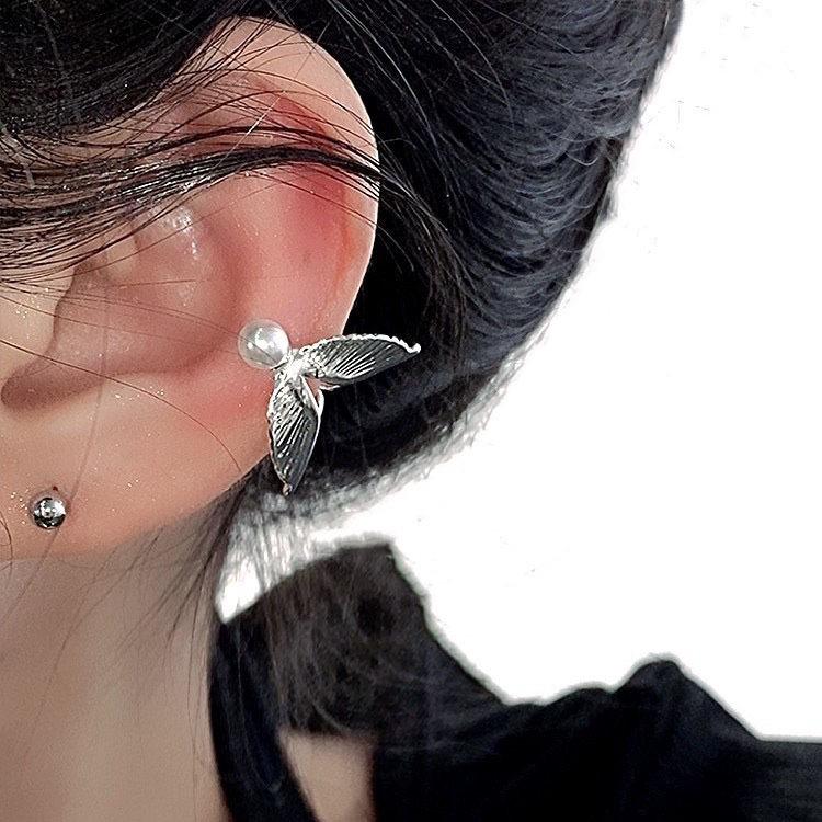 Korean Style Tassel Butterfly Ear Cuff: Exquisite No-Piercing Clip-On Earrings for Women