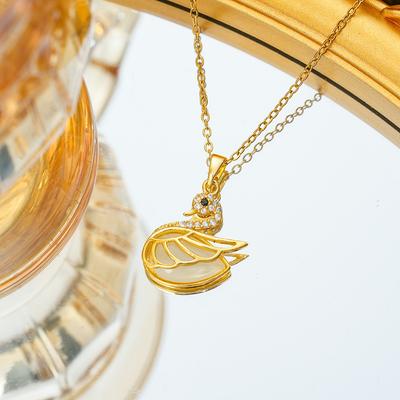 Hot Sale Micro-inlaid Cat's Eye Stone Swan Necklace Temperament High-end Collarbone Chain Jewelry