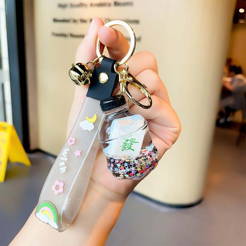 Unique Floating Sand Acryl Keychain Cute Astronaut Design For Gifts And Souvenirs